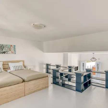 Holiday home Sand And Seas: Porfyra Ambelas