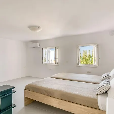 Sand And Seas: Porfyra Holiday home