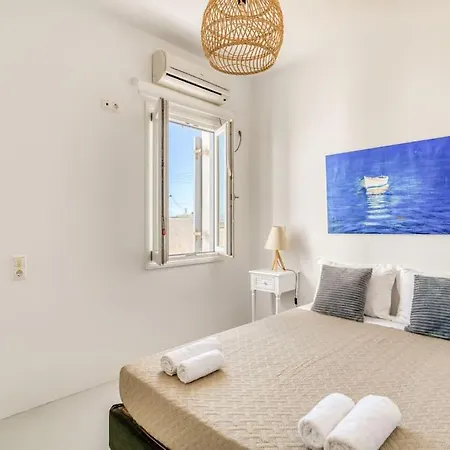 Sand And Seas: Porfyra Holiday home *